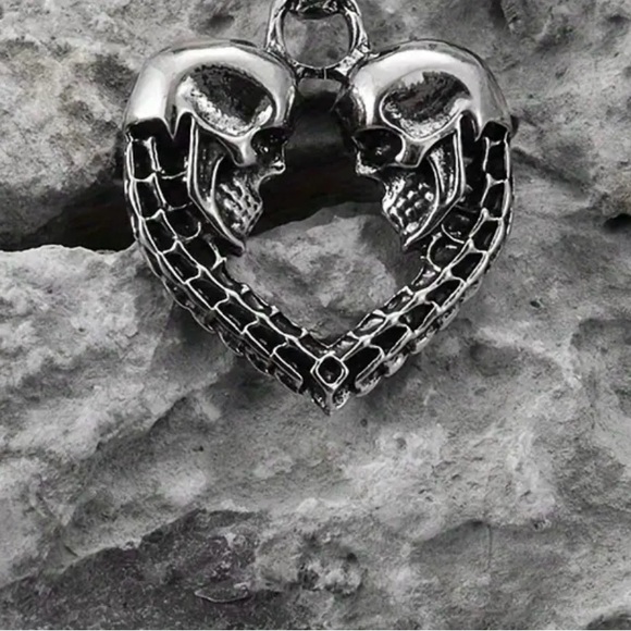 Spinal Cord Skull Heart- Skeleton Spine Death Lover Horror Gothic Steel Necklace - Picture 8 of 16